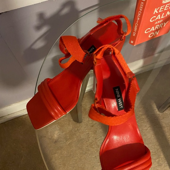 red square toe sandals